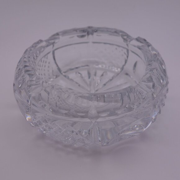 Glass Circle Cigarette Ash Tray - Picture 1 of 14